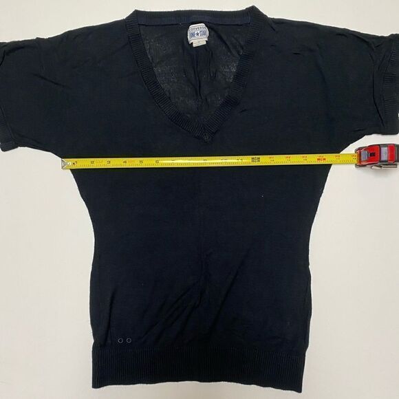Converse One Star Women’s Black Ribbed V Neck Short Sleeve Shirt Sz S - Picture 4 of 9